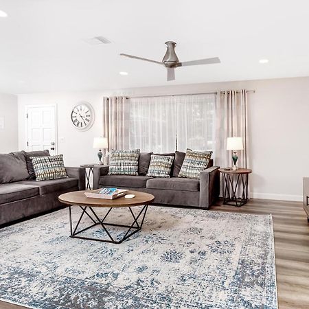 Modern Home, Heated Pool, Close To Beaches! Tarpon Springs Exterior foto